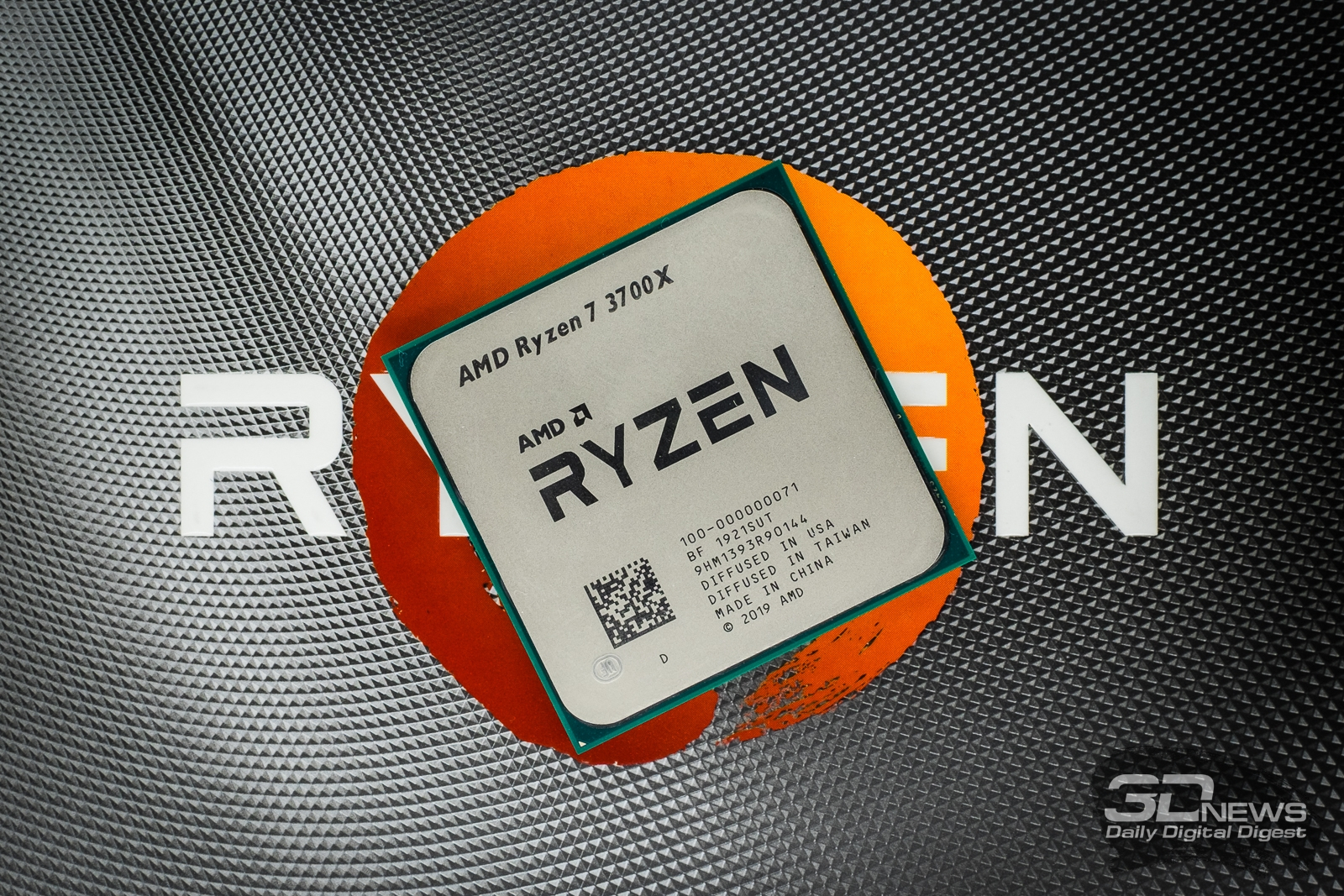 Amd ryzen 7 3700x 8 core. Ryzen 7 3700x. Процессор AMD Ryzen 7. Процессор AMD Ryzen 7 3700x OEM. Процессор AMD Ryzen 7 3700x am4 OEM.