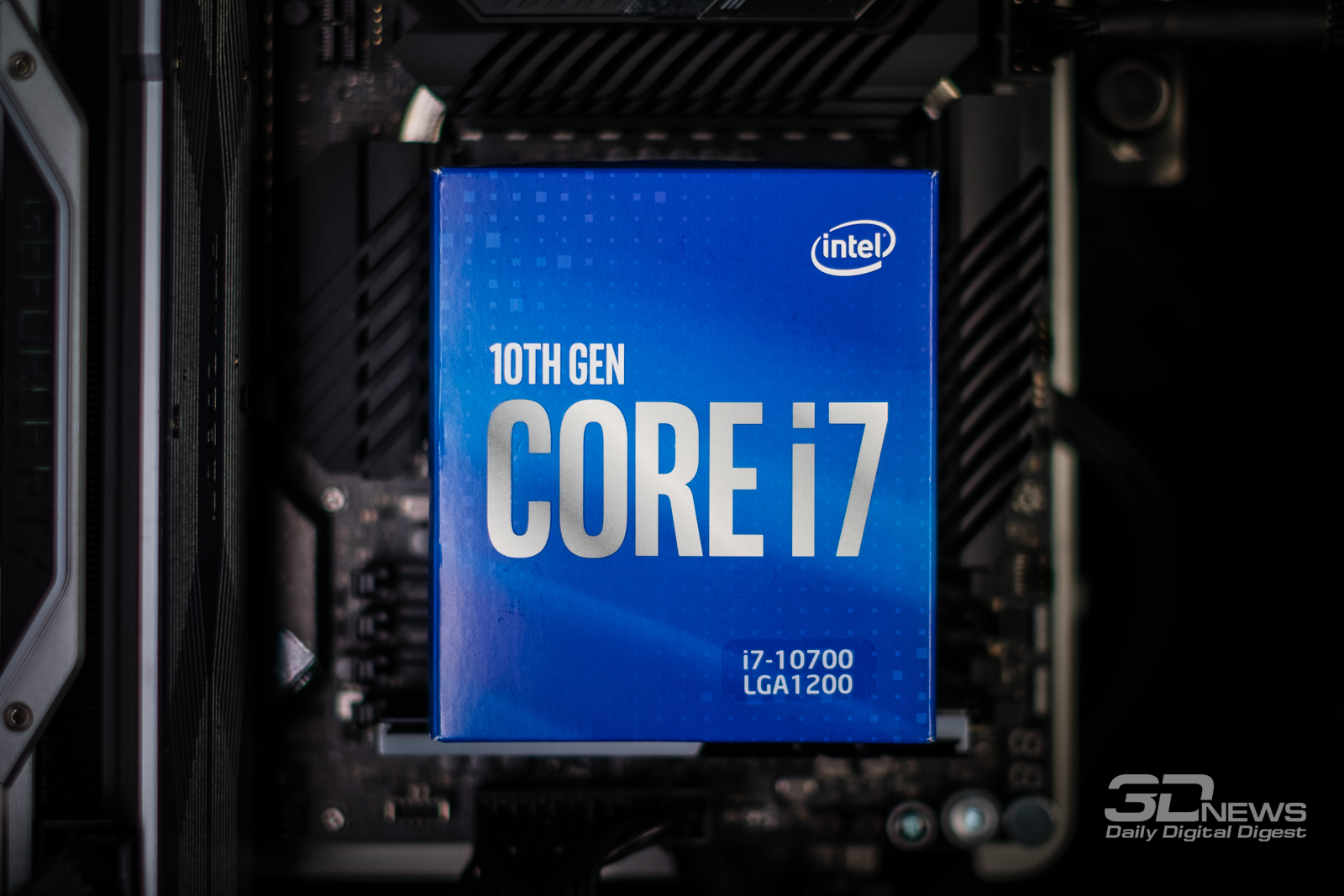 Интел обзор. Intel Core i7-10700k. Intel Core i7-9700. Intel 10700. Intel Core i7 и 3070.