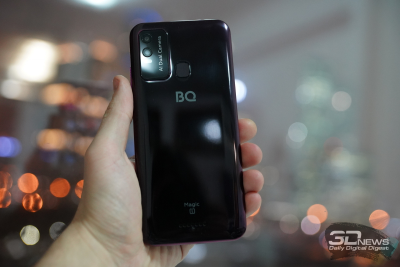 Обзор BQ Magic L: смартфон с самым крупным экраном в истории бренда