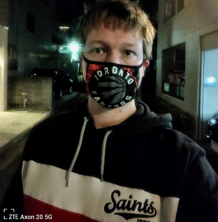 Вночі якість знімків стає ще гіршою Вночі якість знімків стає ще гіршою