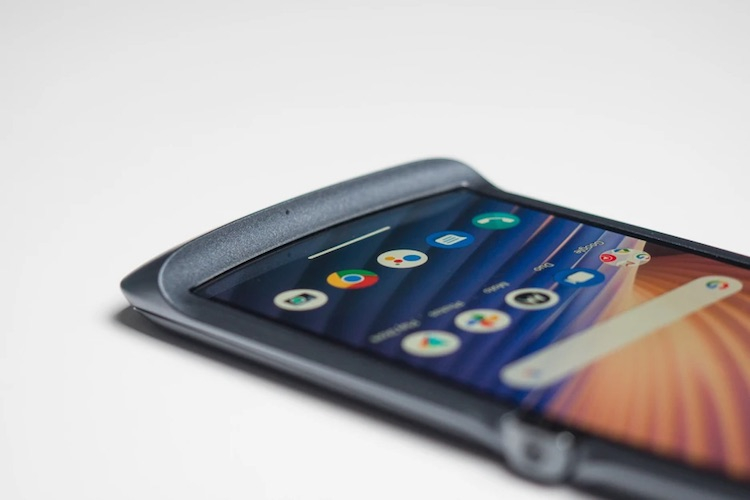 Motorola поделилась планами по обновлению смартфонов до Android 11