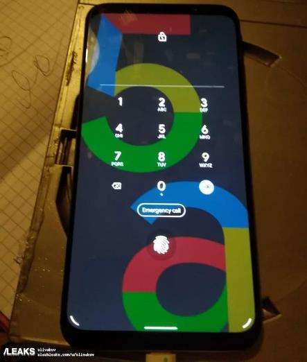 Неанонсированный смартфон Google Pixel 5a предстал на «живых» фото