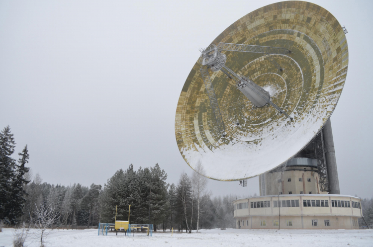 64-метровая антенна системы дальней космической связи ОКБ МЭИ около Калязина (её собираются применять в ExoMars-2022)