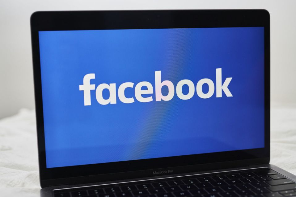 Facebook будет в суде бороться с попыткой отобрать у неё Instagram и WhatsApp