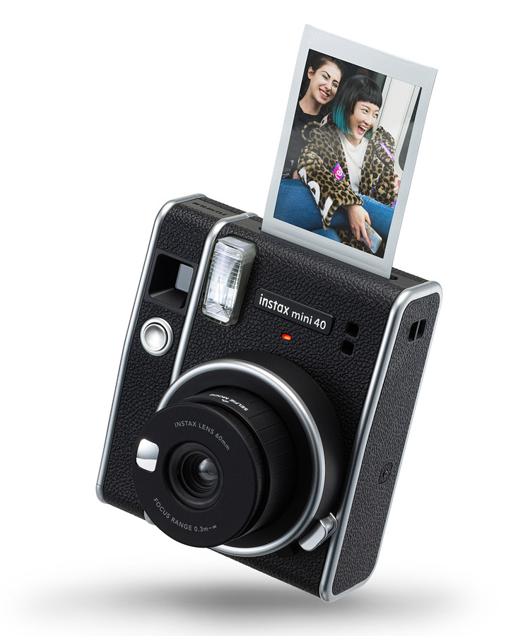 Fujifilm представила камеру моментальной печати Instax Mini 40 в ретро-стиле