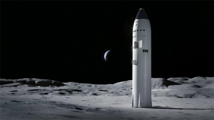 Илон Маск заявил, что SpaceX вполне по силам обеспечить высадку астронавтов  на Луну в 2024 году