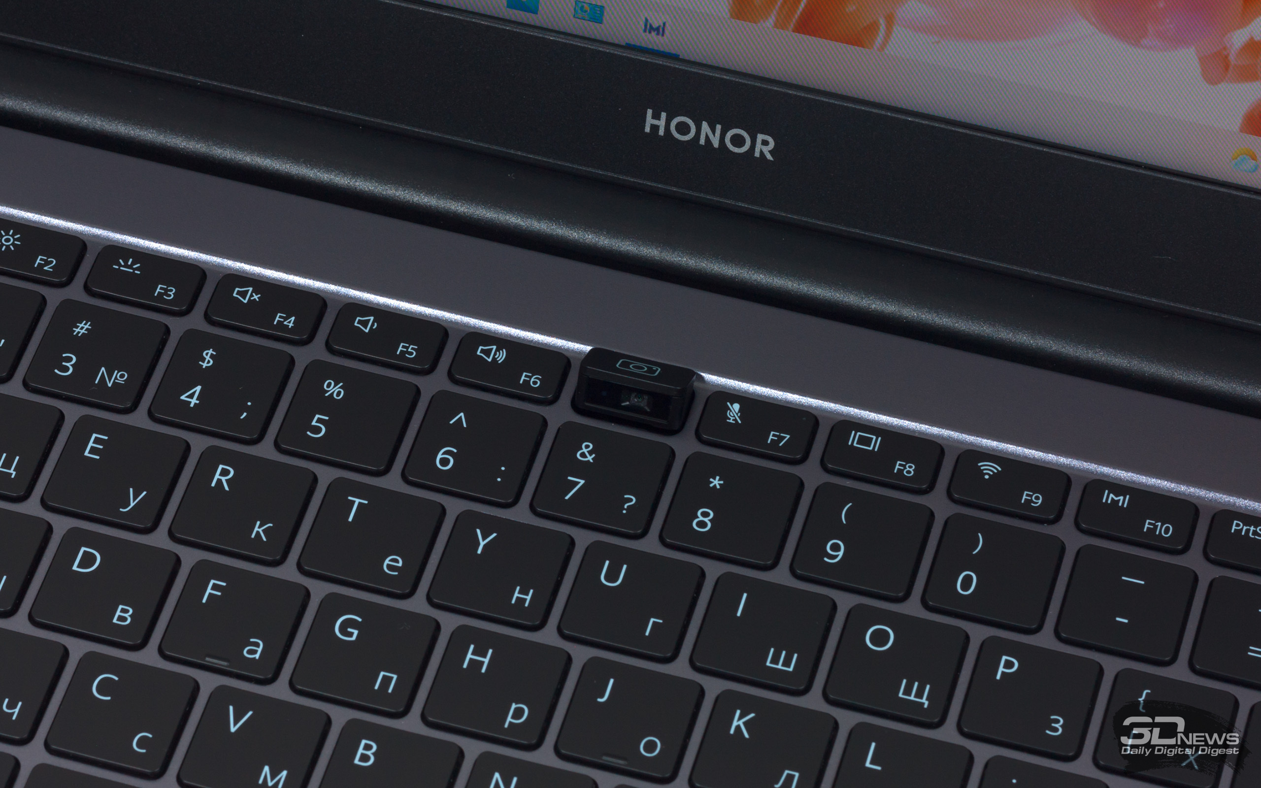 Экран на ноутбук honor. Honor ноутбук с сенсорной панелью. End на ноутбуке Honor. Ноутбук хонор скрытая Вебкамера. Как пользоваться тачпадом на ноутбуке хонор.