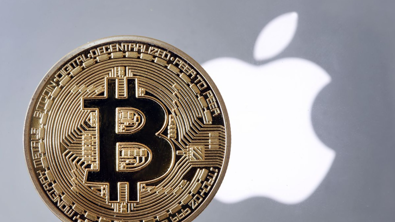 Apple начала искать специалиста по работе с криптовалютой — компания хочет освоить «альтернативные платежи»