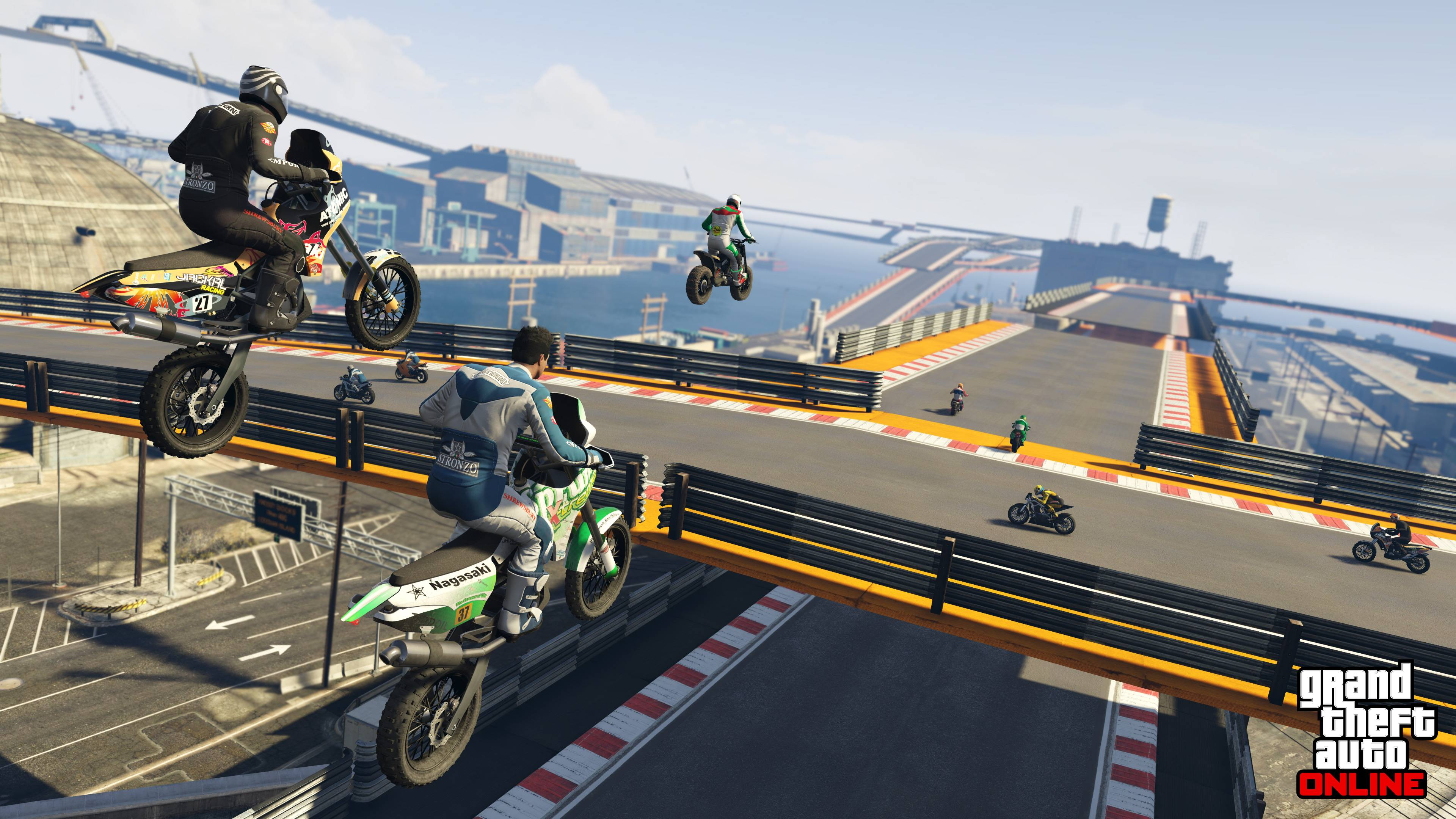 В GTA Online добавили восемь новых каскадёрских трасс и возможность легко заработать $100 тыс.