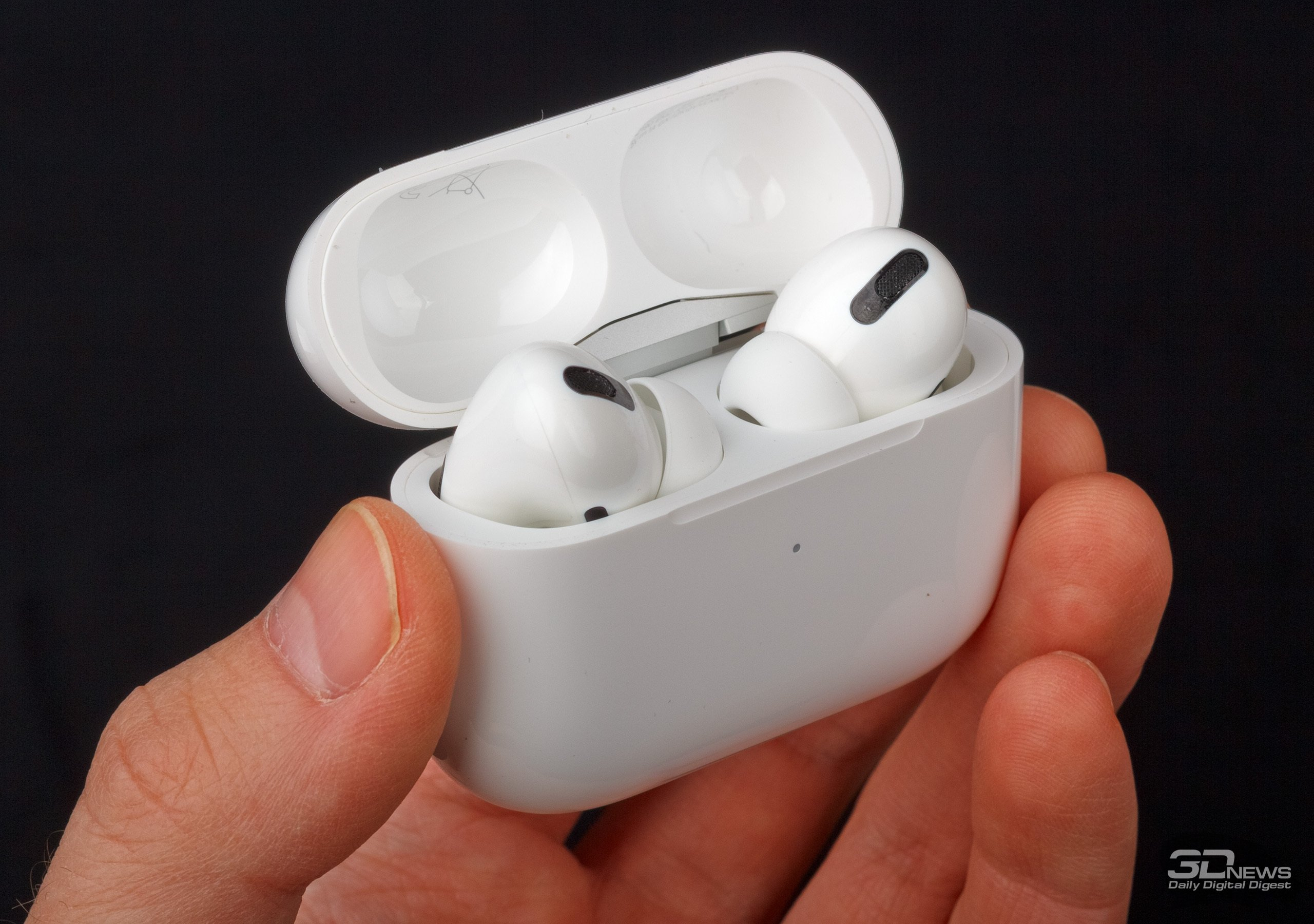 Apple представит AirPods в новом дизайне до конца 2021 года, а обновлённые AirPods Pro — в 2022 году