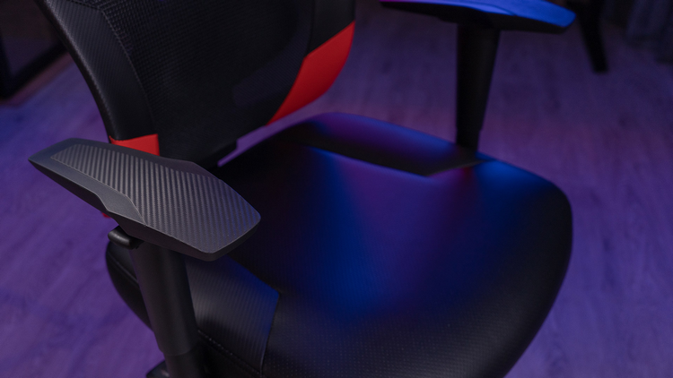[Гаджет для лета] AeroCool Guardian — эргономичное кресло для игр и работы