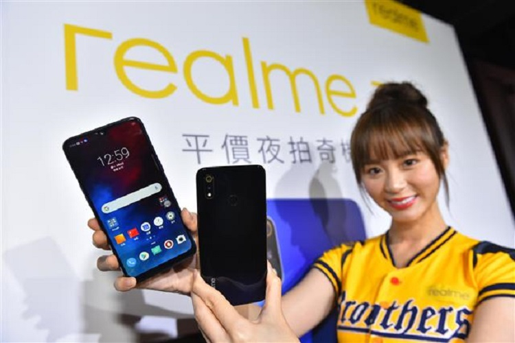 Realme выпустит 5G-смартфон дешевле $100 и намерена за три года продать 100 млн молодёжных моделей с 5G