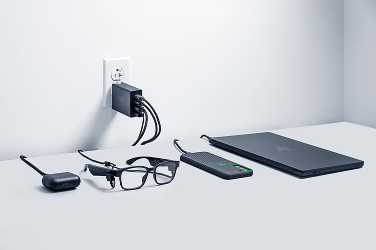 Razer представила блок питания USB-C GaN Charger с четырьмя портами и ценой $180