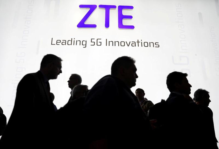ZTE скоро выпустит смартфон среднего уровня с подэкранной камерой второго поколения