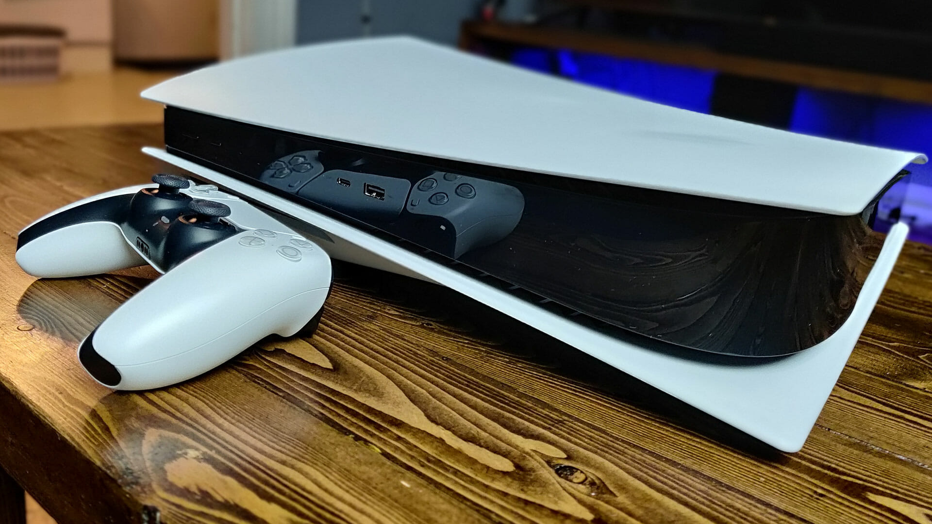 PlayStation 5 появятся в продаже в ближайшую среду, пообещал DNS