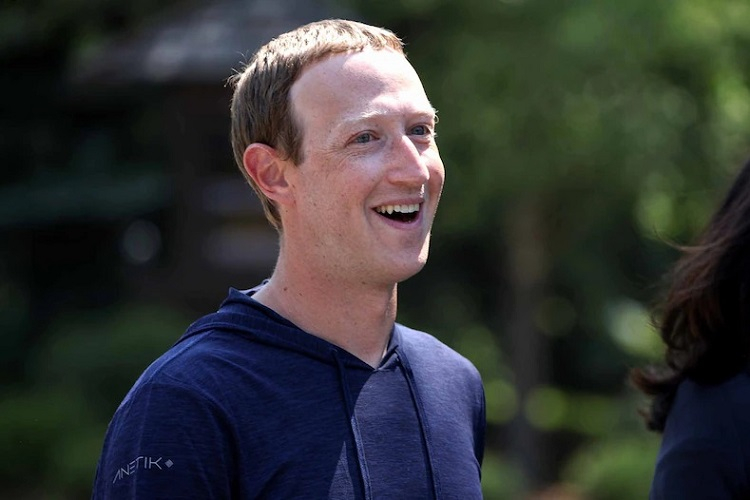 Amazon приобрела команду разработчиков спутникового интернета у Facebook