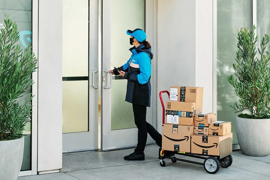 Курьеры Amazon получили ключи от тысяч американских домов это может стать угрозой для жильцов