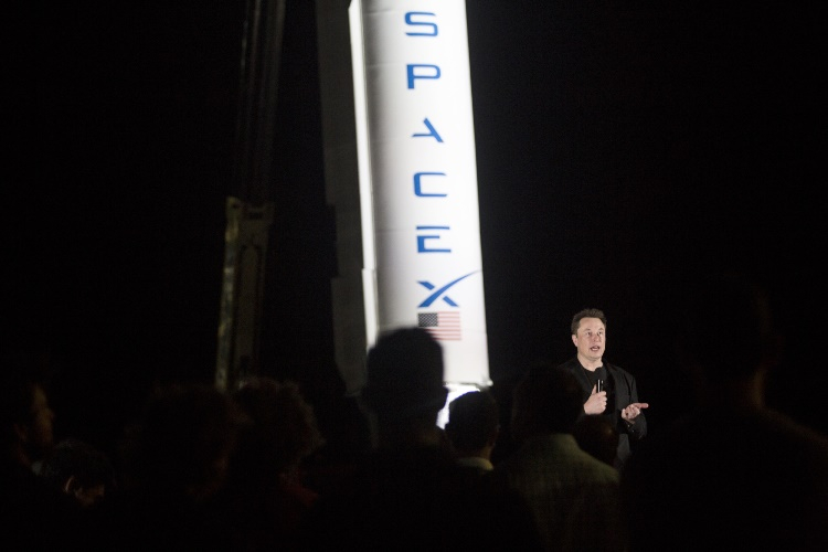 Федеральная комиссия по связи США засомневалась, стоит ли выделять деньги SpaceX на развитие интернета в удалённых районах