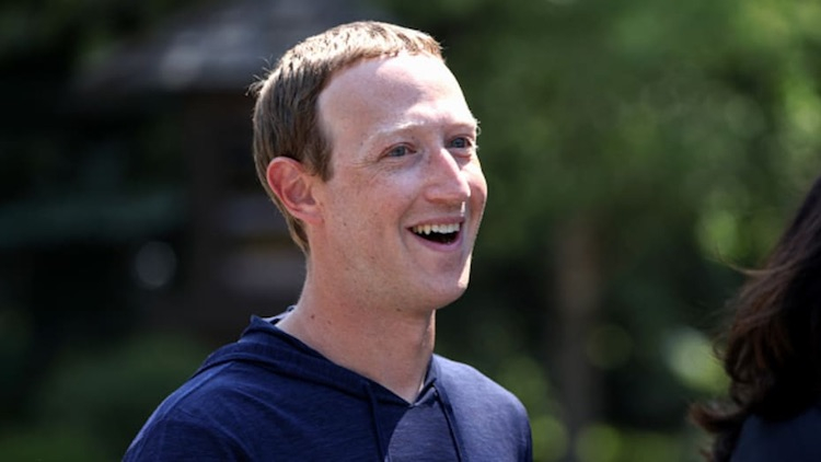 Facebook превзошла прогнозы по прибыли во втором квартале, однако опасается замедления роста в будущем