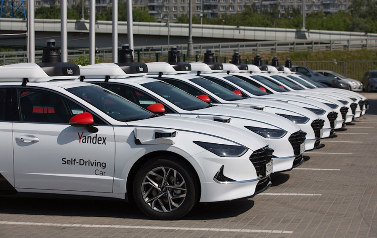 Подразделение беспилотных автомобилей «Яндекса» назвали одним из лидеров рынка и оценили в $7 млрд