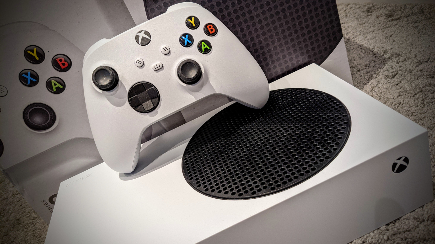 PlayStation 5 оказалась не до конца совместима с SSD из консоли Xbox Series S