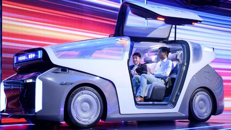 Китайская Baidu создала 7-нм чип для автопилота и показала свой первый робомобиль