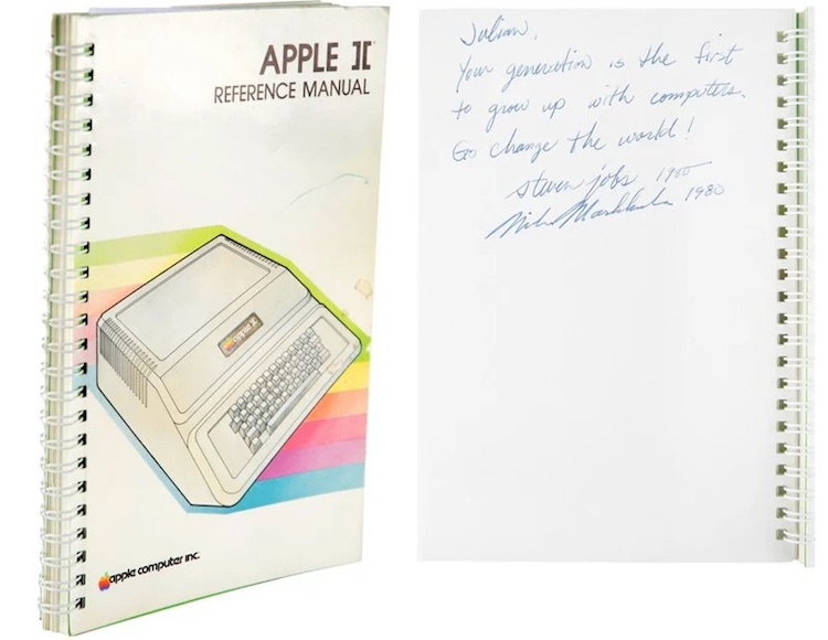 Инструкция к компьютеру Apple II с подписью Стива Джобса ушла с молотка за $787 тысяч