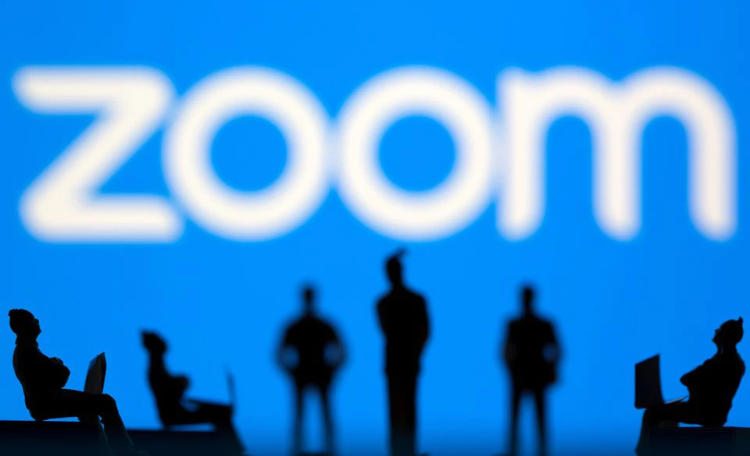 Акции Zoom обновили 9-месячный минимум из-за сокращения темпов роста
