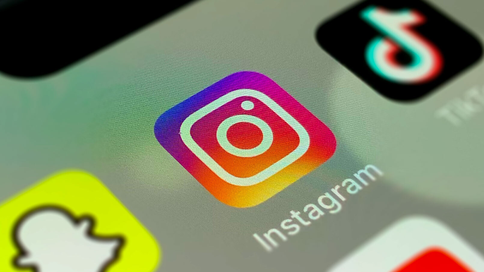 В работе Instagram случился сбой