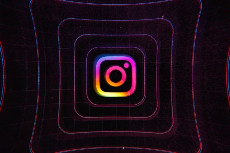 Instagram позволит добавлять пользователей в «Избранное», чтобы упорядочить новостную ленту