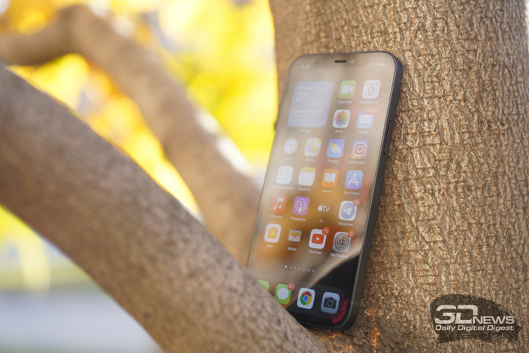 Продажи дорогих смартфонов устойчиво растут Apple захватила больше половины рынка