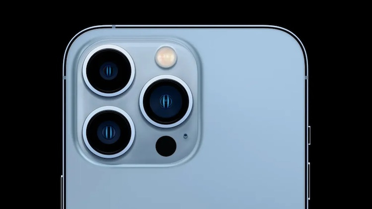 Камера iPhone 13 Pro Max оказалась подходящим врачебным инструментом при лечении глаз