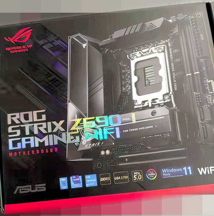 Трёхэтажная компактная материнская плата ASUS ROG STRIX Z690-I Mini-ITX показалась на фото