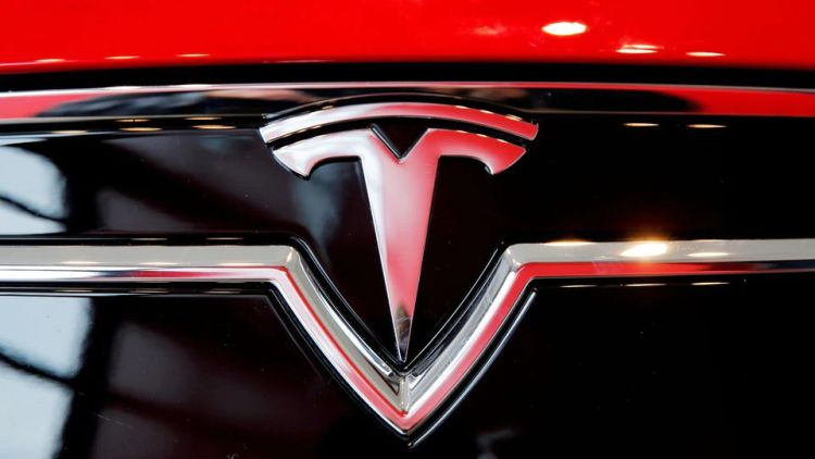 Tesla отозвала последнюю бета-версию FSD из-за ложных срабатываний тревоги и проблем с проездом перекрёстков