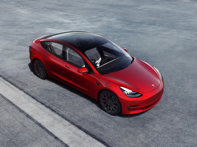 Tesla Model 3 стал самым продаваемым авто в Европе первым среди всех электромобилей