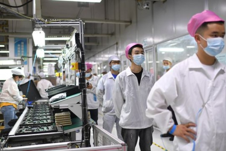Foxconn ожидает, что проблемы с поставками электроники продлятся до второй половины 2022 года