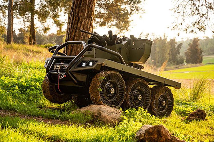 Представлен колёсный робот Rook для военных — он может доставлять припасы, вести разведку и эвакуировать раненых