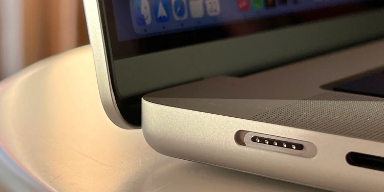 Новые 16-дюймовые MacBook Pro отказываются заряжаться в выключенном состоянии"