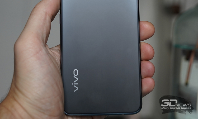 Vivo готовит доступный смартфон с экраном HD+ и двойной камерой