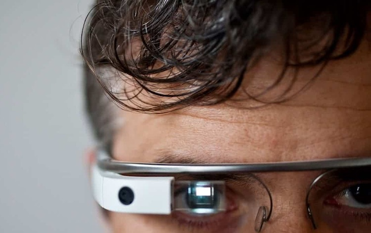 Google работает над новыми очками дополненной реальности, которые станут конкурентом Apple Glass