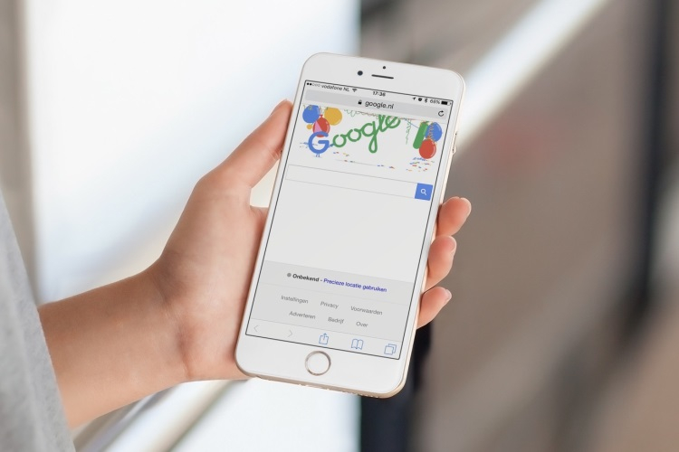 Google и Apple обвинили в сговоре: первая якобы платит второй, чтобы поиск Google был в iPhone и других устройствах