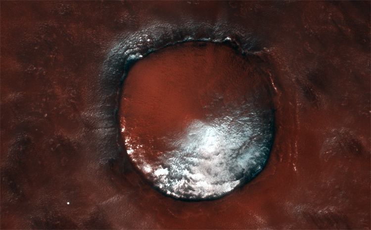 Фото дня: «лед и пламень» — удивительные красоты Марса глазами российско-европейского зонда TGO"