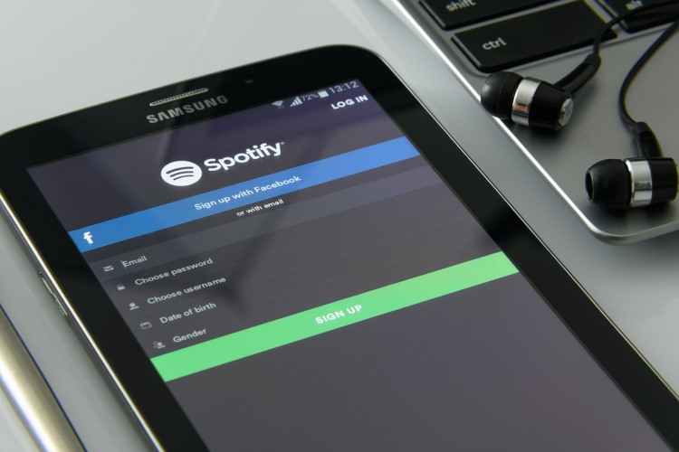 Spotify остаётся самым популярным музыкальным сервисом, конкуренты далеко позади