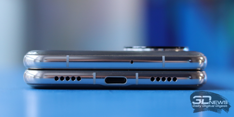  Huawei P50 Pocket в сложенном виде: микрофоны, динамик, порт USB Type-C 
