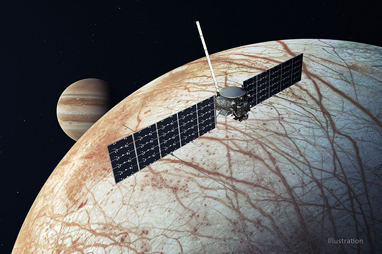  Иллюстрация — зонд Europa Clipper у спутника Юпитера. Источник изображения: NASA / JPL 