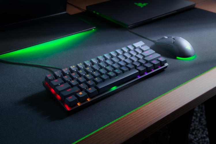 Razer представила компактную клавиатуру Huntsman Mini Analog, которая распознаёт силу нажатия на клавиши
