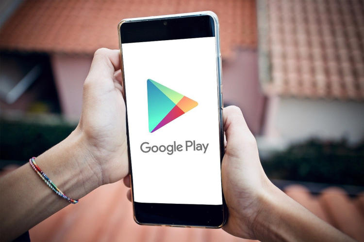 Google ограничила работу Play Маркета в России — теперь можно скачать  только бесплатные приложения