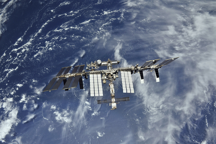 «Роскосмос» требует от партнёров по МКС снять санкции