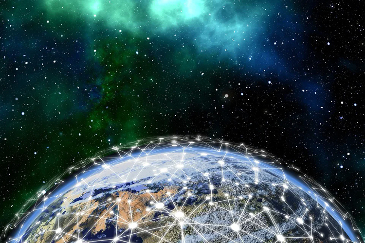 Россия будет полностью охвачена спутниковой связью и скоростным интернетом к 2030 году"