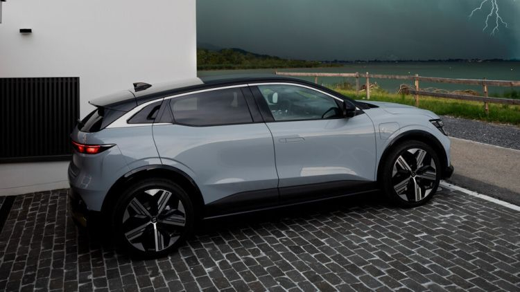 Электромобильный бизнес Renault обретёт структурную самостоятельность в следующем году"